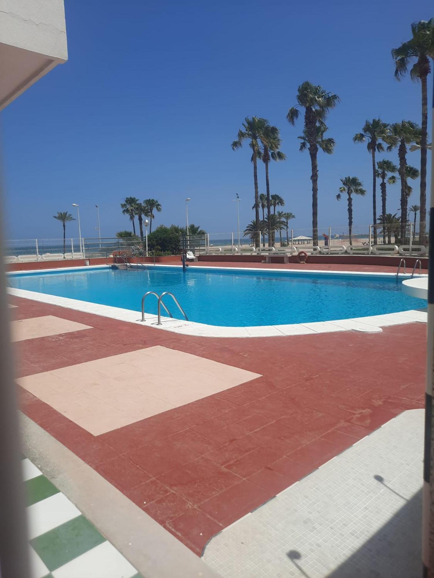 Buena Vista Social Club Con Piscina Y Vistas Al Mar Solo Familias! Apartament